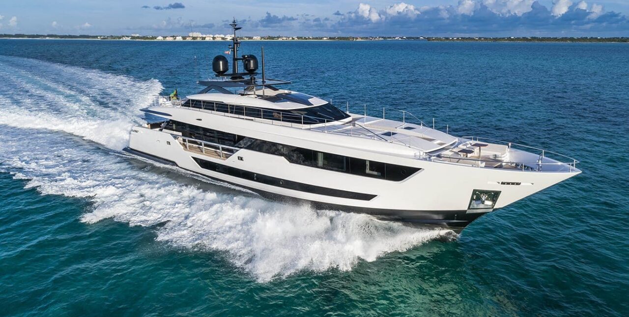 Motor Yacht NEVER BLUE - Bahamas Yacht Charter - Taylor’d Yacht Charters